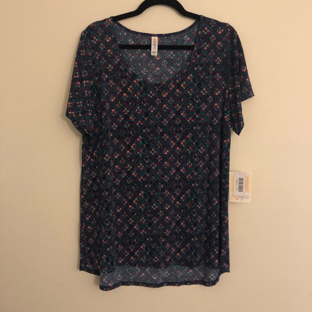 Slinky LuLaRoe Classic T - NWT
